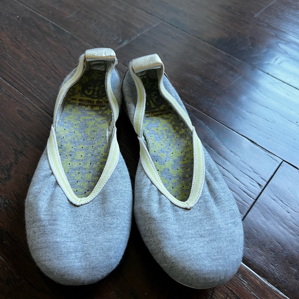 Womens shoes